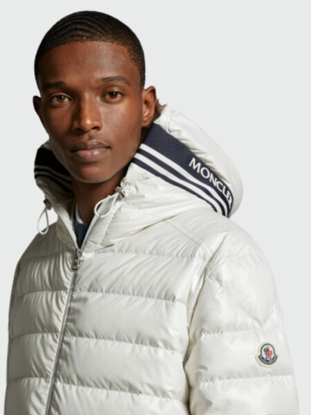 Moncler -Chaqueta con capucha ajustable, rellena de plumas, CORNOUR Blanco