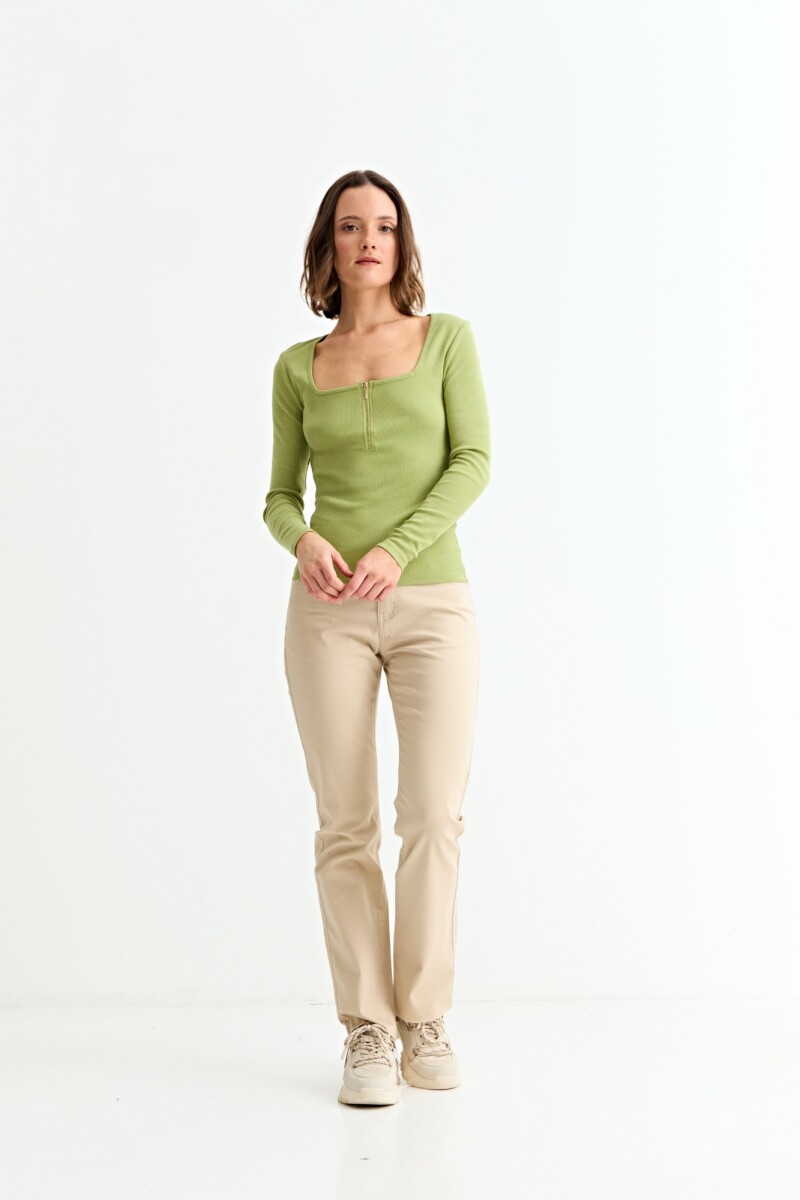 Remera m/l con cierre frontal VERDE