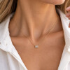 Colgante Fernanda H. en oro amarillo 18k con brillantes, incluye cadena. Colgante Fernanda H. en oro amarillo 18k con brillantes, incluye cadena.