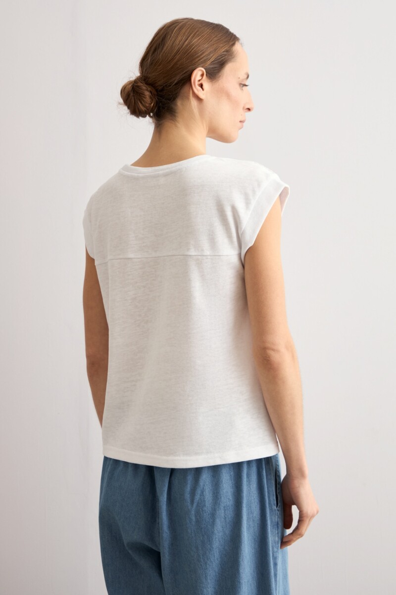 Remera puntilla de broderie blanco