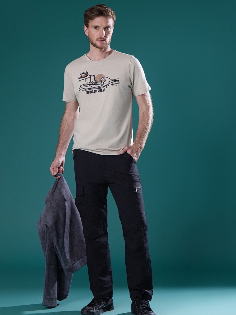 Remera Simon. 