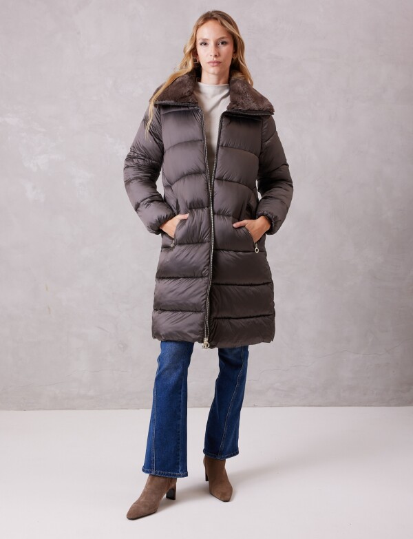 Campera Puffer Satinada Con Cuello De Piel MARRON