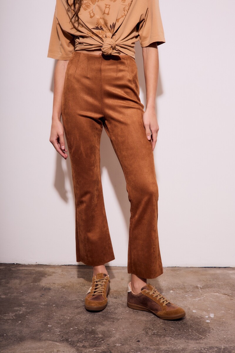 Pantalon Gamuza Cuero Vegano Camel