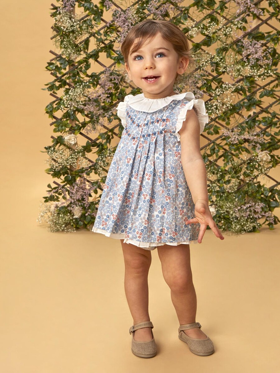 Vestido De Florecitas Con Nido De Abeja Azul Claro