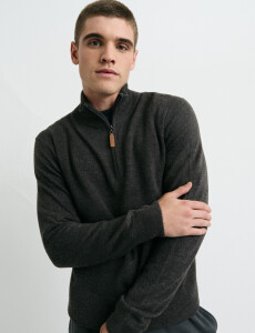 470415 REMERA HARRINGTON LABEL Gris Oscuro Melange