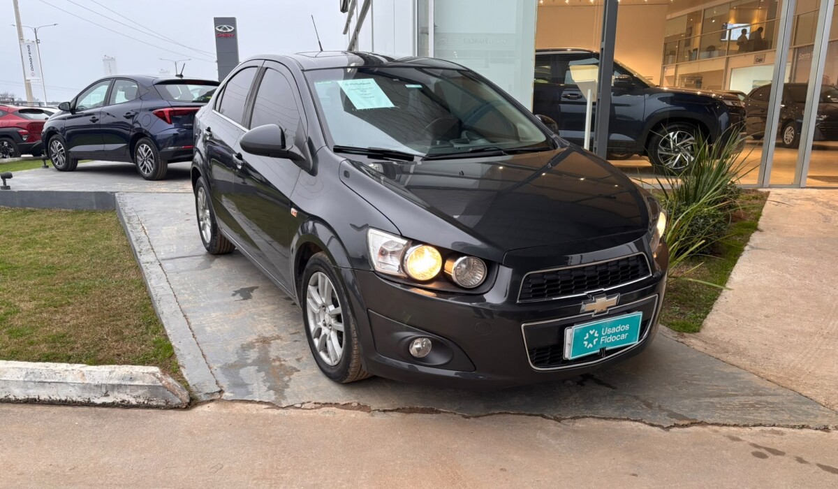 Chevrolet Sonic LTZ - 2014 Chevrolet Sonic LTZ - 2014
