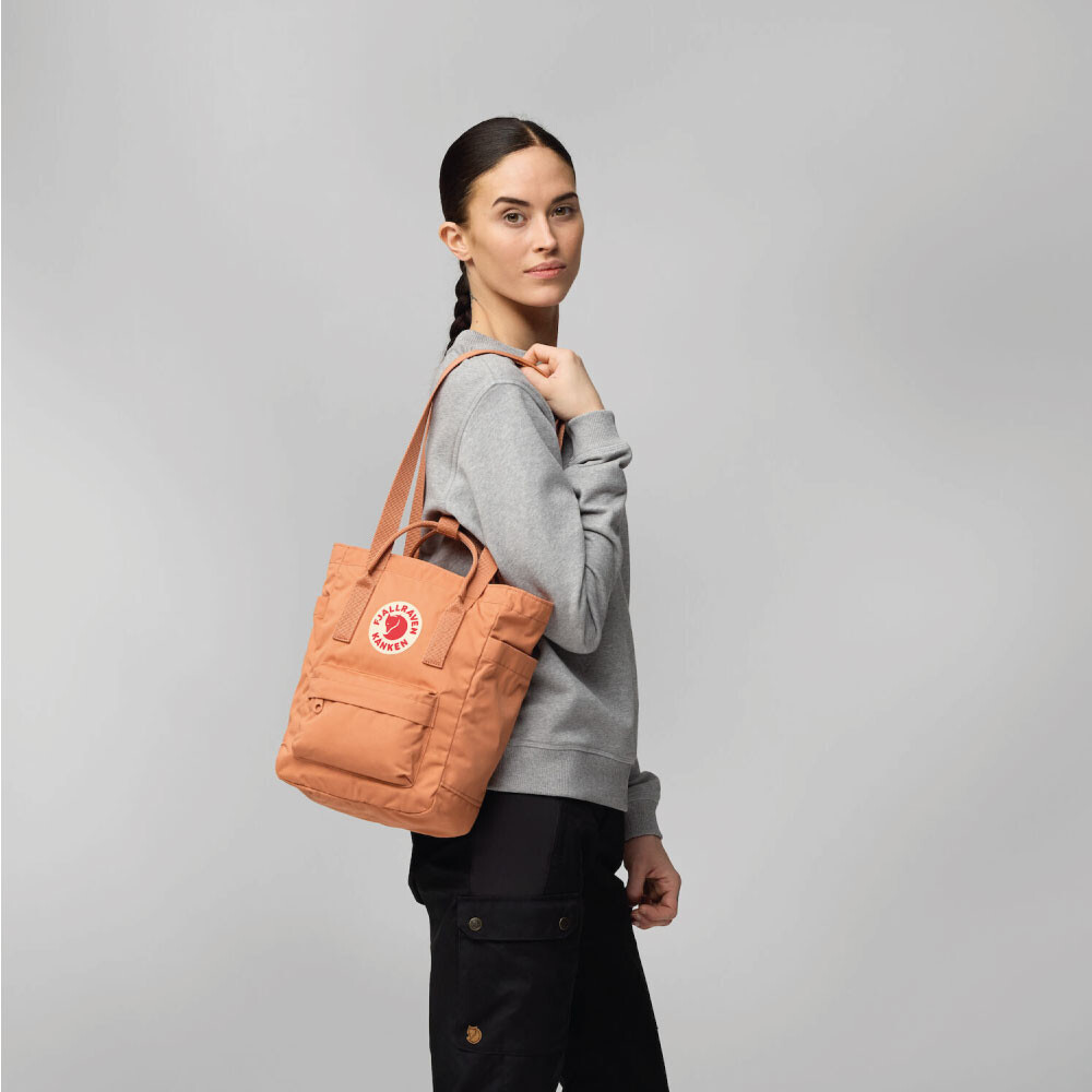 Mochila Fjallraven Kanken Totepack Mini Unisex Desert Brown