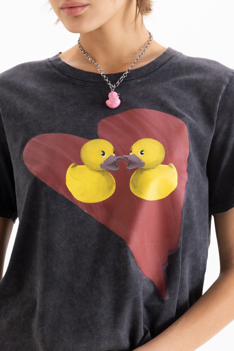 REMERA DUCK Negro
