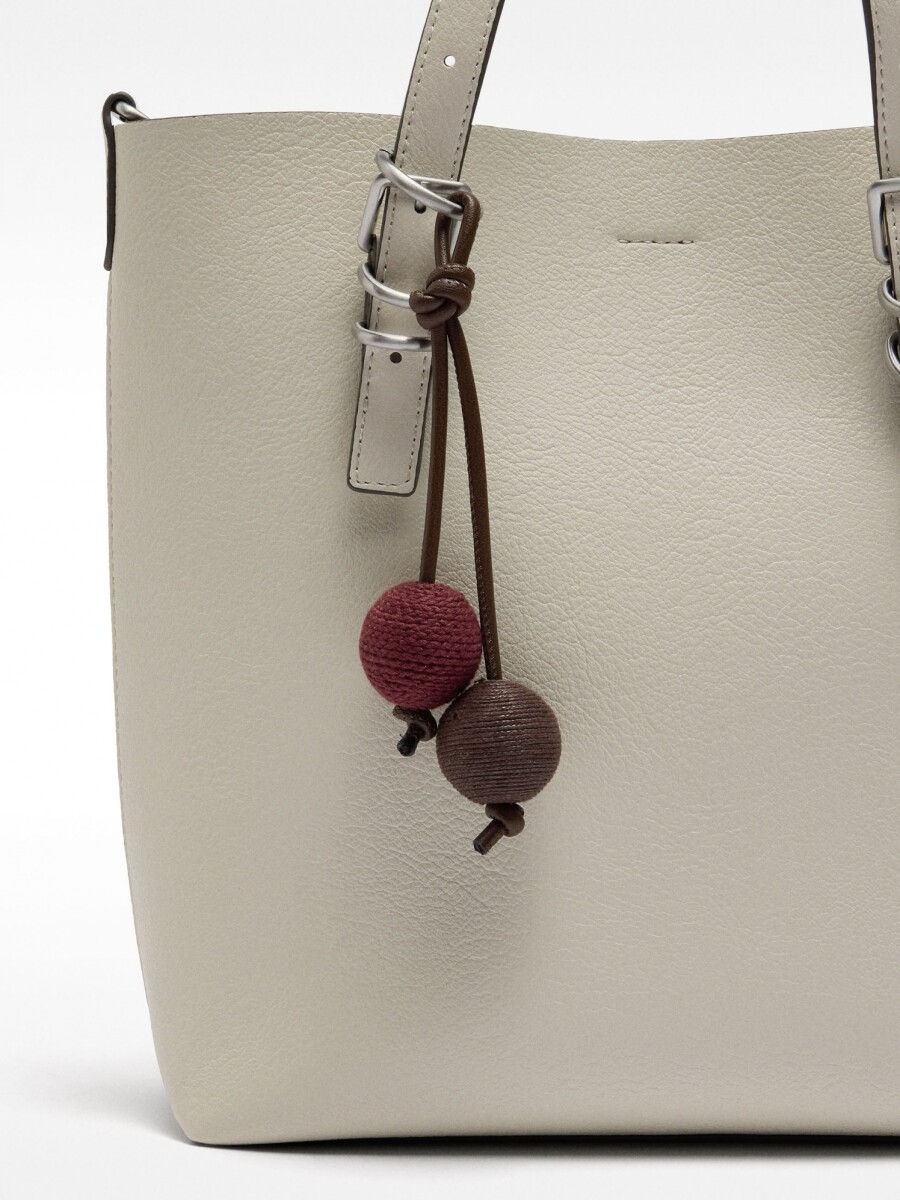 Bolso Tote Con Penduro crudo