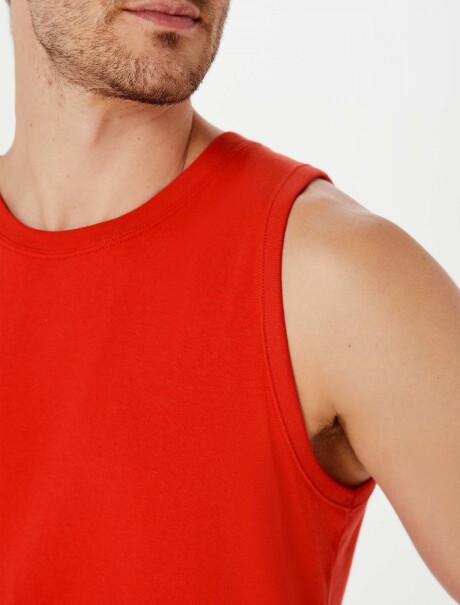 MUSCULOSA BÁSICA WORLD ROJO