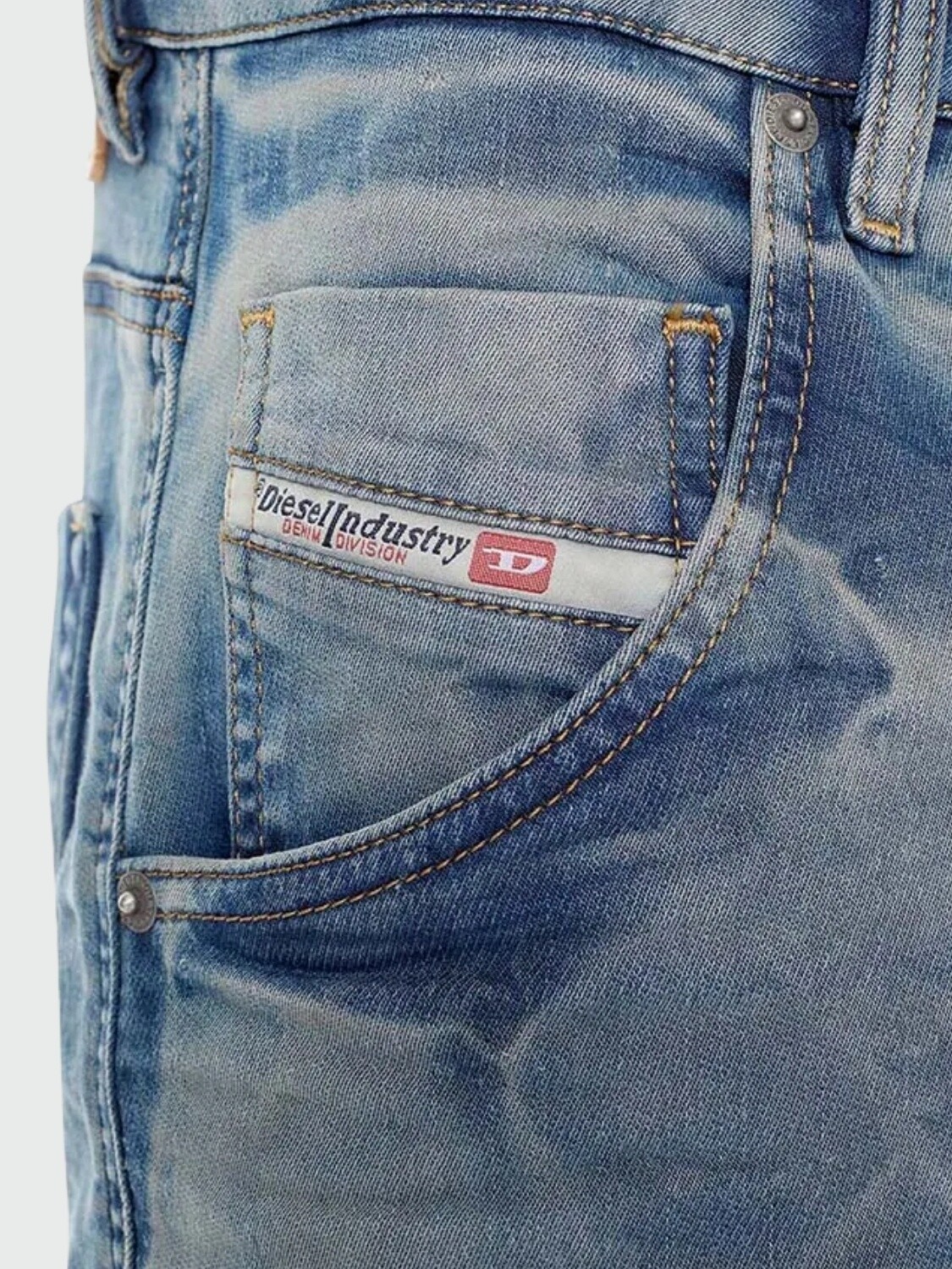 DIESEL - Jean Jogg Krooley Sweat Alta Automática