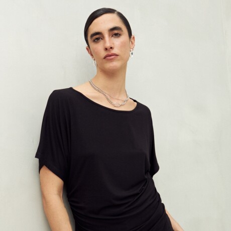 REMERA BINDER Negro