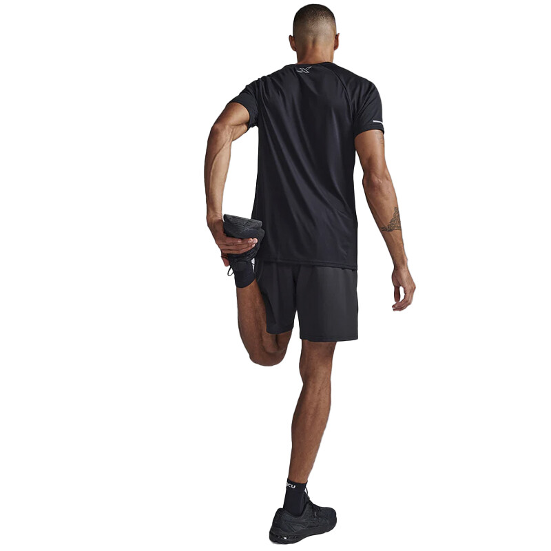 Remera 2XU Aero Tee Negro