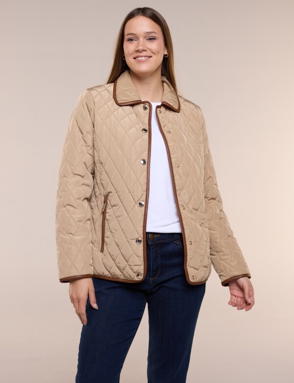 Campera Capitoneada Detalle En Ecocuero BEIGE