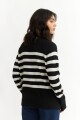 Sweater cuello rompeviento NEGRO