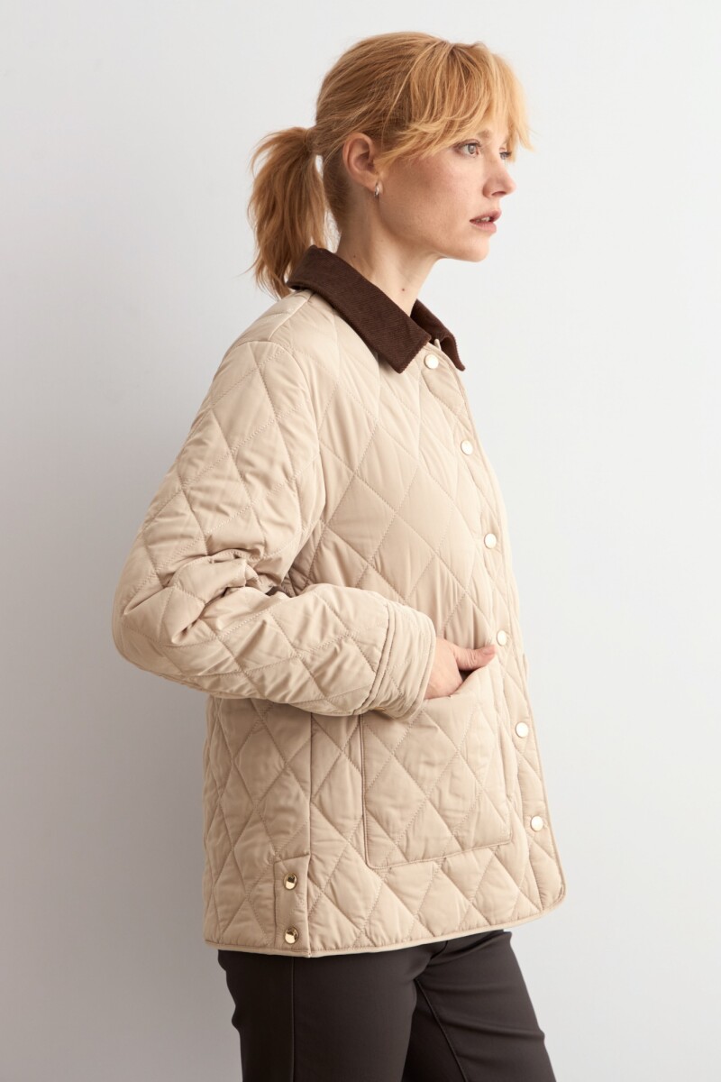 Campera capitoneada cuello pana beige claro