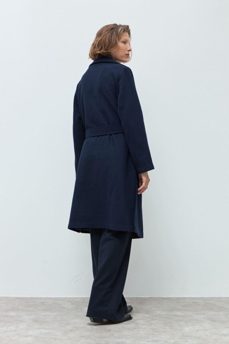 Tapado con solapa azul marino