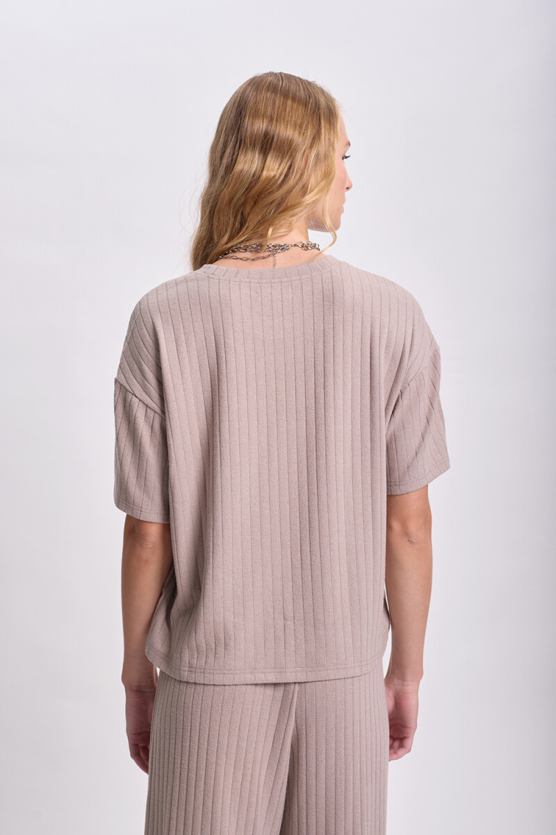 Remera oversize lanilla Taupe