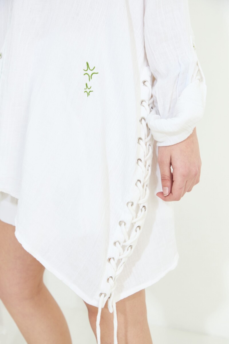 Camisa acordonada blanco