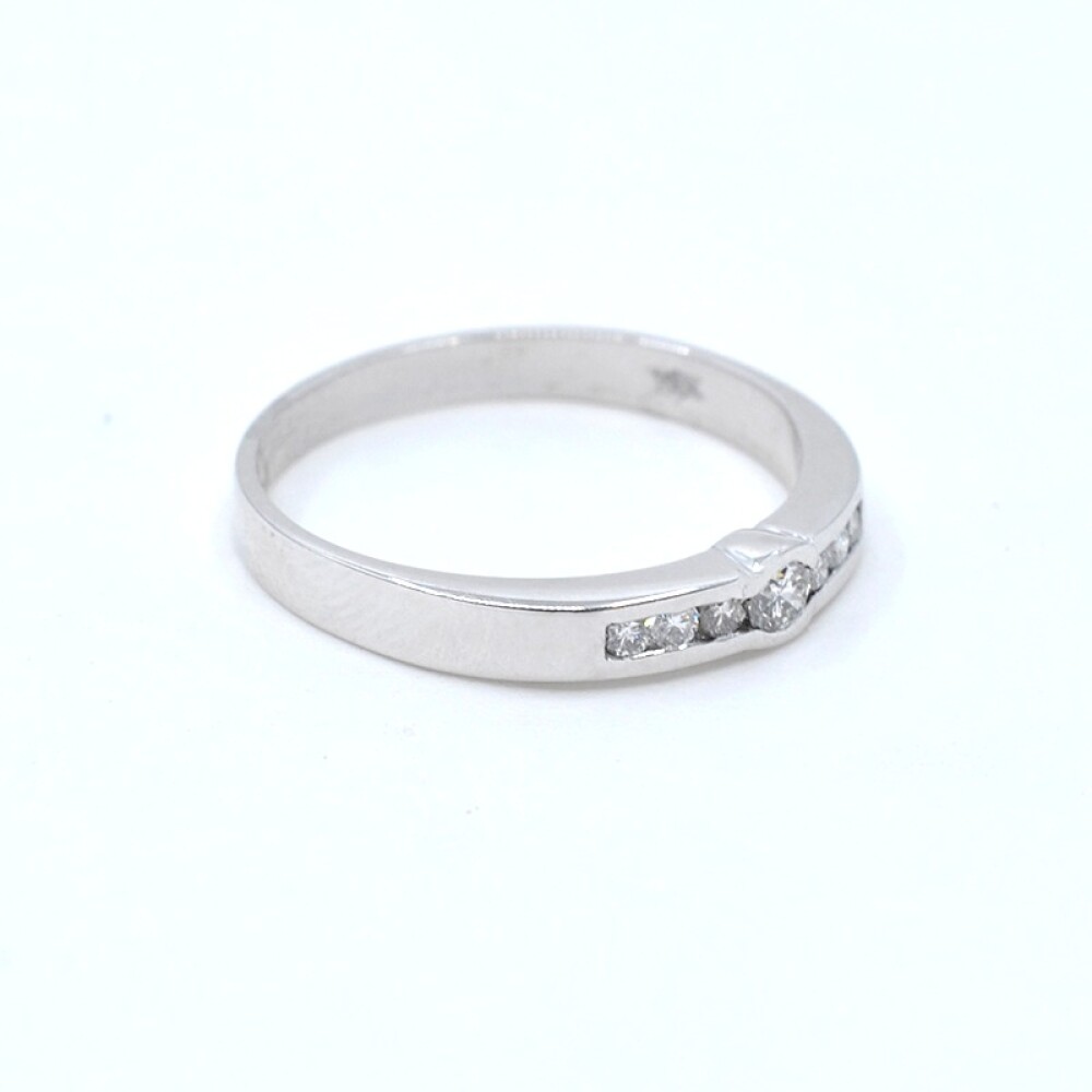 Anillo oro 18k blanco y brillantes Anillo oro 18k blanco y brillantes