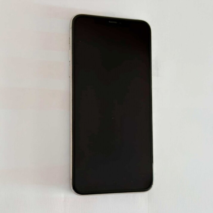 iPhone 11 Pro Max 64 GB - Silver iPhone 11 Pro Max 64 GB - Silver