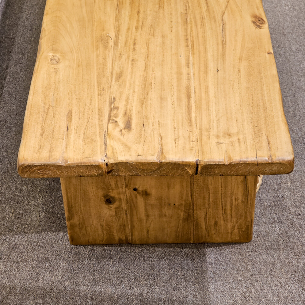 Mesa de living Toledo 150 x 55 x 45h Mesa de living Toledo 150 x 55 x 45h