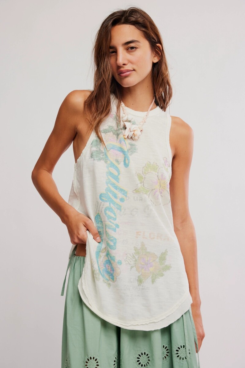 REMERA ROSIE GRAPHIC Blanco