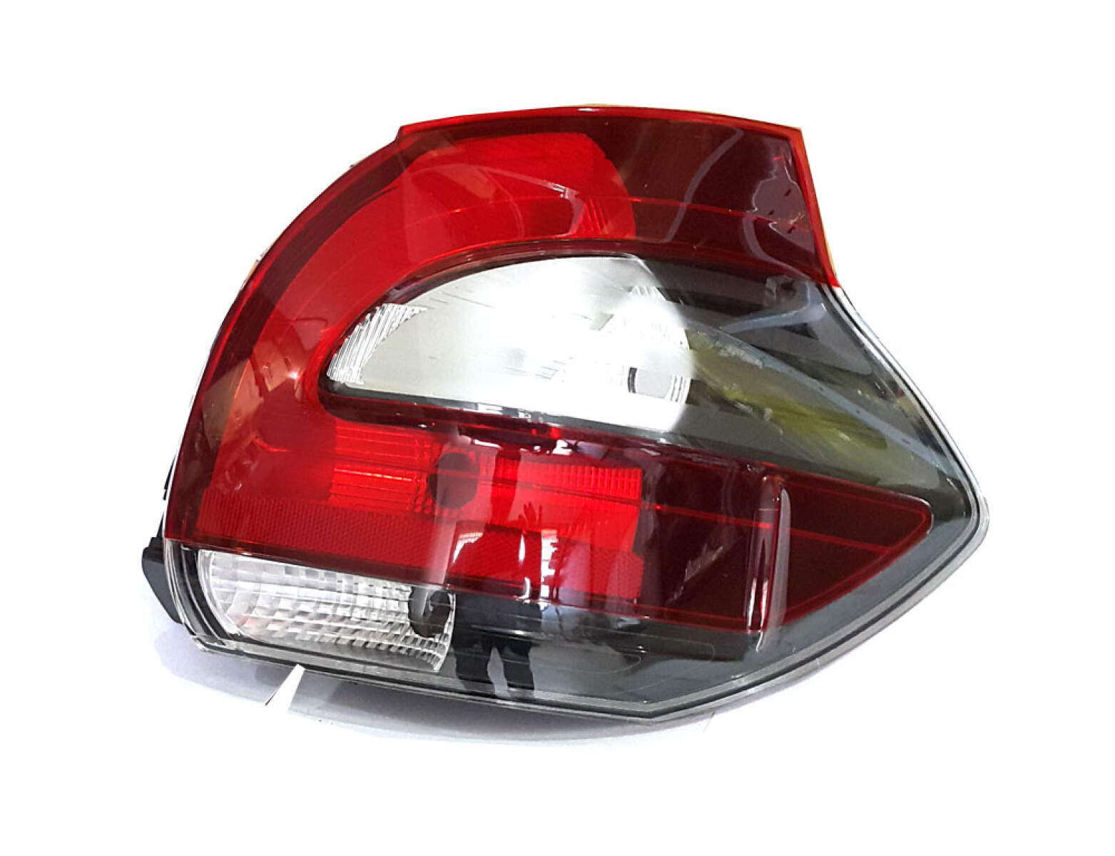 FAROL FIAT MOBI TRASERO DERECHO - 