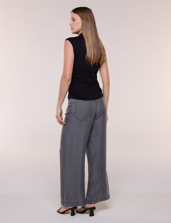 Musculosa Mock Neck & Frunces Laterales NEGRO