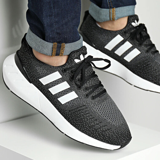 Championes Adidas Swift Run 22 - Negro Championes Adidas Swift Run 22 - Negro