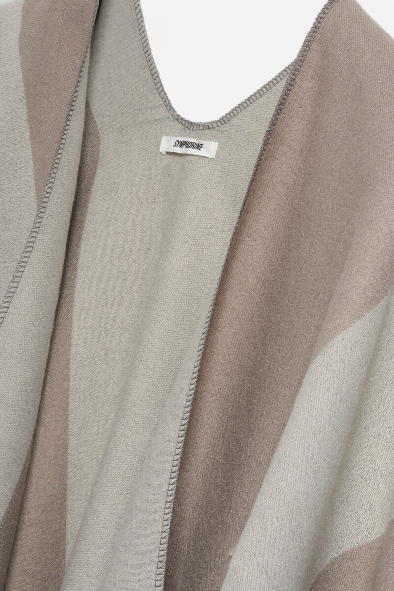 Capa ruana bloques beige