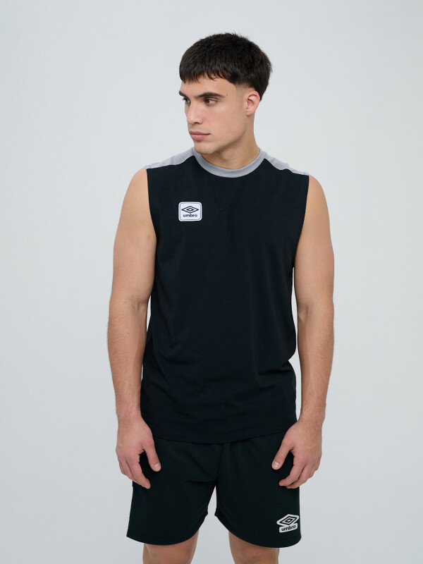 REMERA SIN MANGAS MIXTAPE Umbro Hombre 002