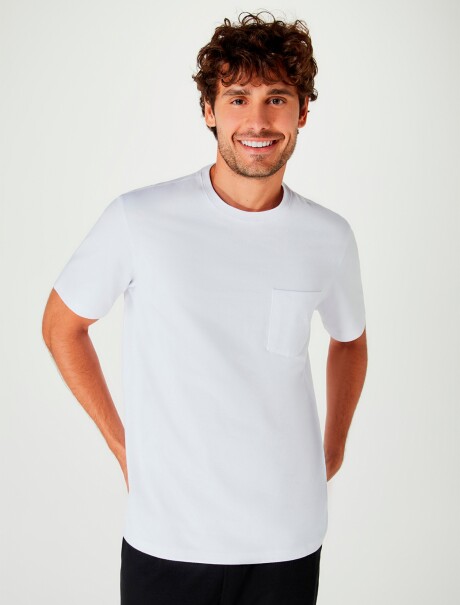 CAMISETA BÁSICA CON BOLSILLO BLANCO