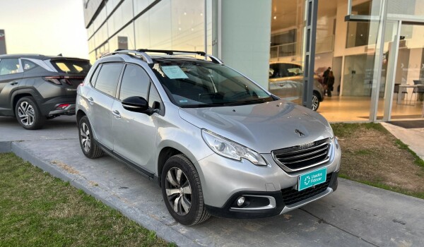 Peugeot 2008 Feline 1.6 2019 Peugeot 2008 Feline 1.6 2019