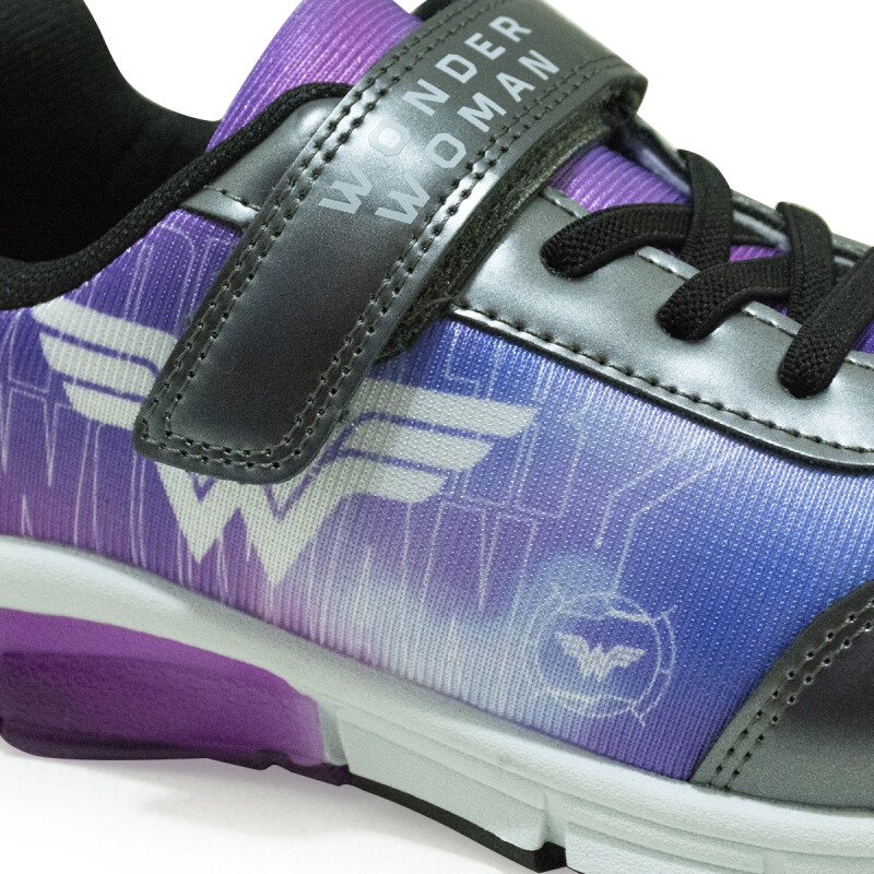Championes Disney DC Wonder Woman Suela con Luces de Niños - WWICFW25500 Violeta