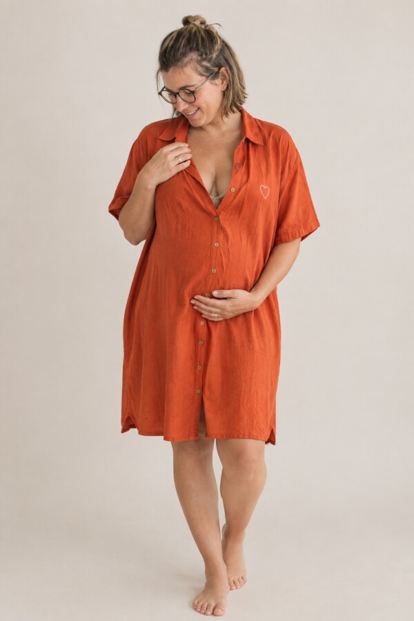 Camisa Maternal Pupa – Viscosa suave con bolsillos prácticos Terracota