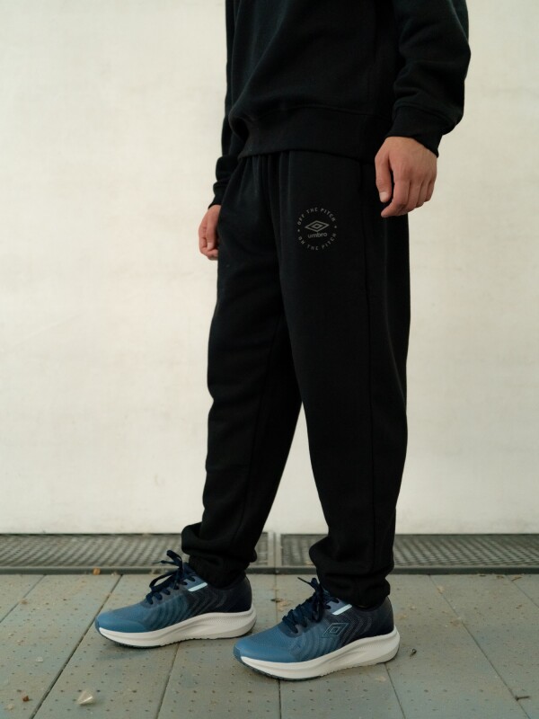 PANTALÓN RELAXED Umbro Hombre 002