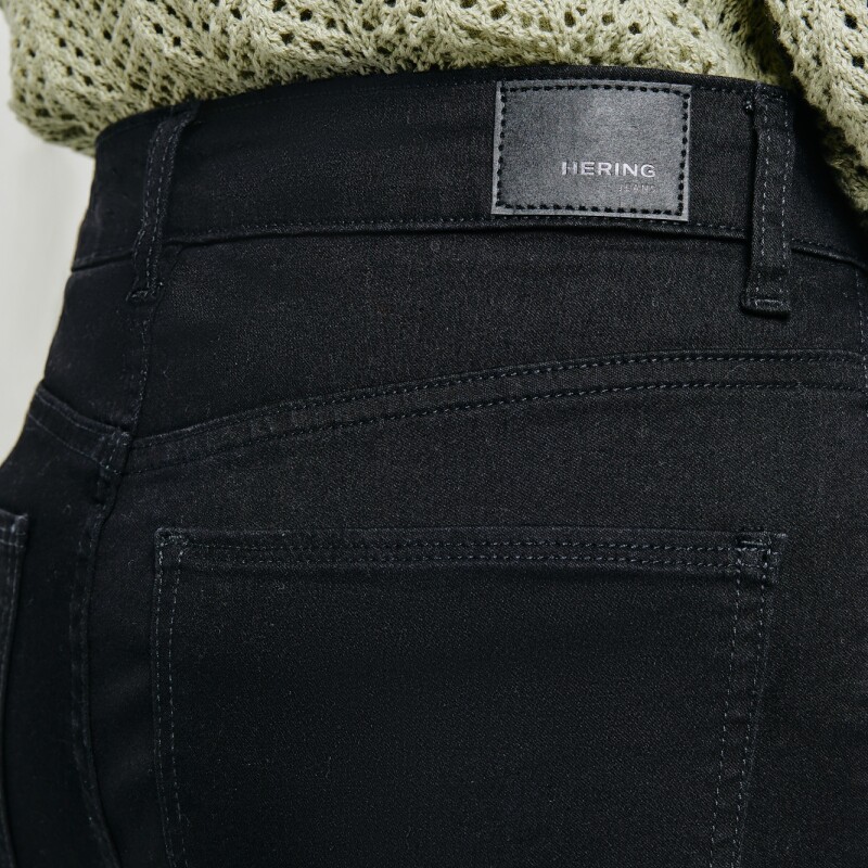 CALCA FEM PRETO