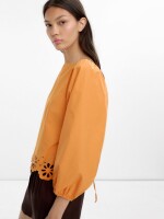 Blusa Con Bordados Perforados naranja
