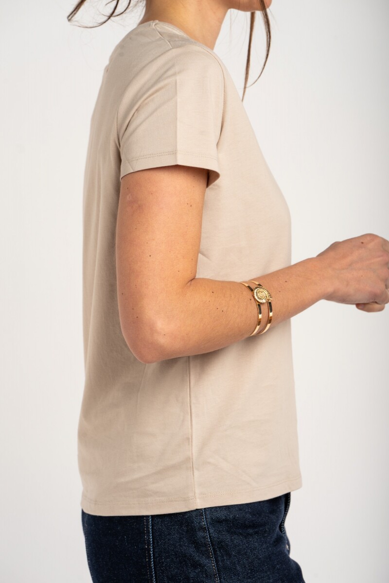 Remera Escote V Algodón Nude