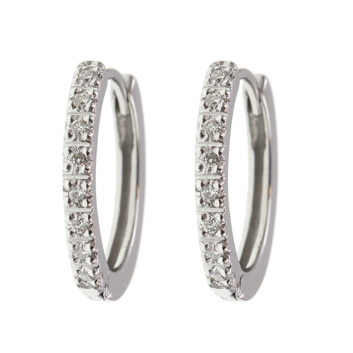 Aros Samantha de oro blanco 18k con brillantes. 