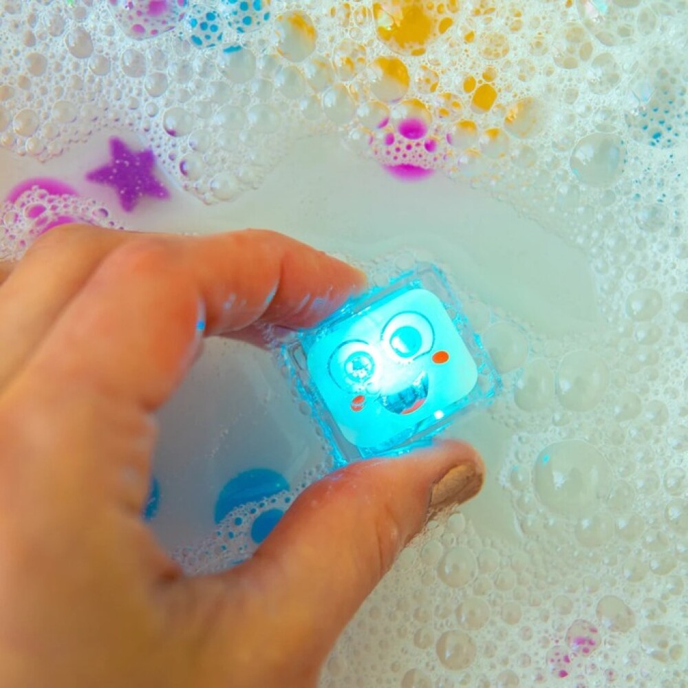 Set divertido GLO PALS para jugar en el agua azul