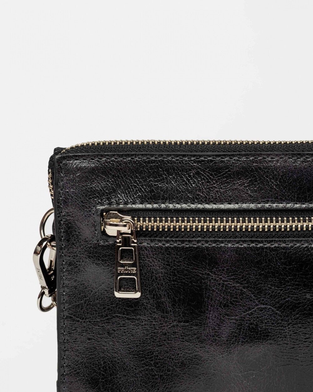 Mini bag Kaia en cuero arrugado Negro