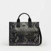 Cartera de Mano Capri En Cuero Grabado Snake Metalizado Gris