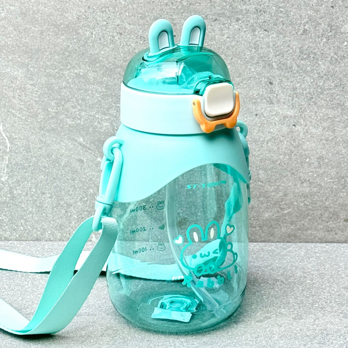 Botella Plástica Infantil Con Sorbito 650ml 