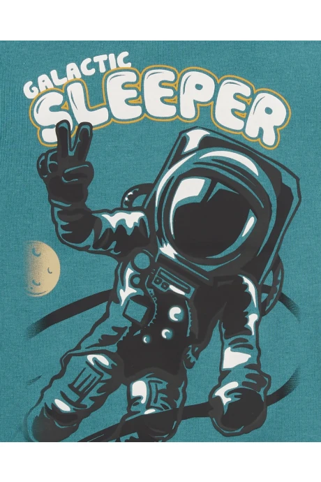 Pijama cuatro piezas de algodón, dos pantalones y dos remeras, diseño astronauta Pijama cuatro piezas de algodón, dos pantalones y dos remeras, diseño astronauta
