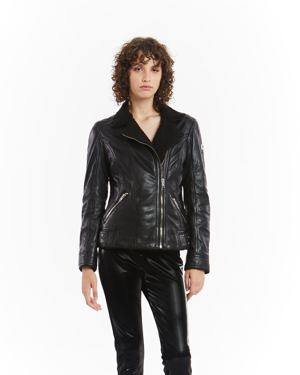 CAMPERA DE CUERO 