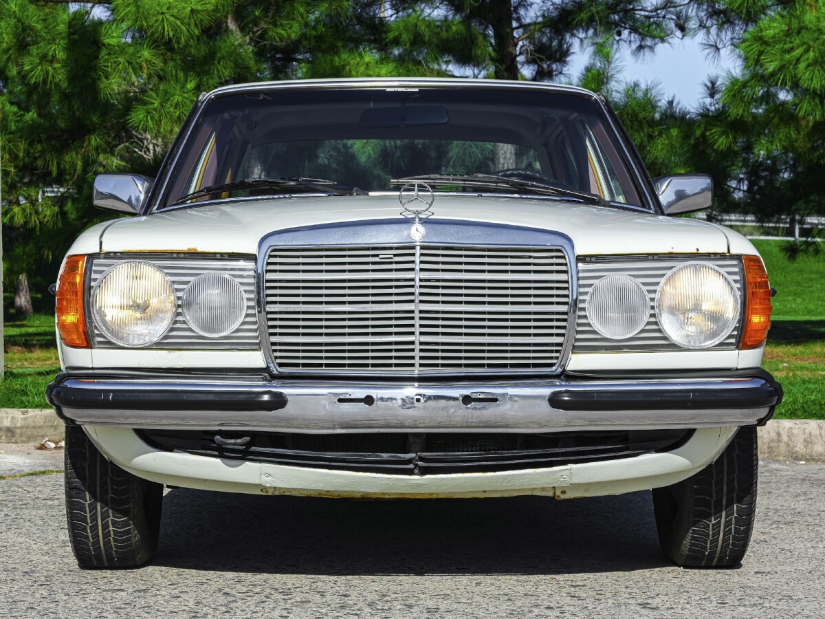 Mercedes-Benz 250S 4 puertas 2.5 1979 EXCELENTE ESTADO! Mercedes-Benz 250S 4 puertas 2.5 1979 EXCELENTE ESTADO!