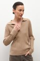 Sweater cuello polo con estructuras tostado melange