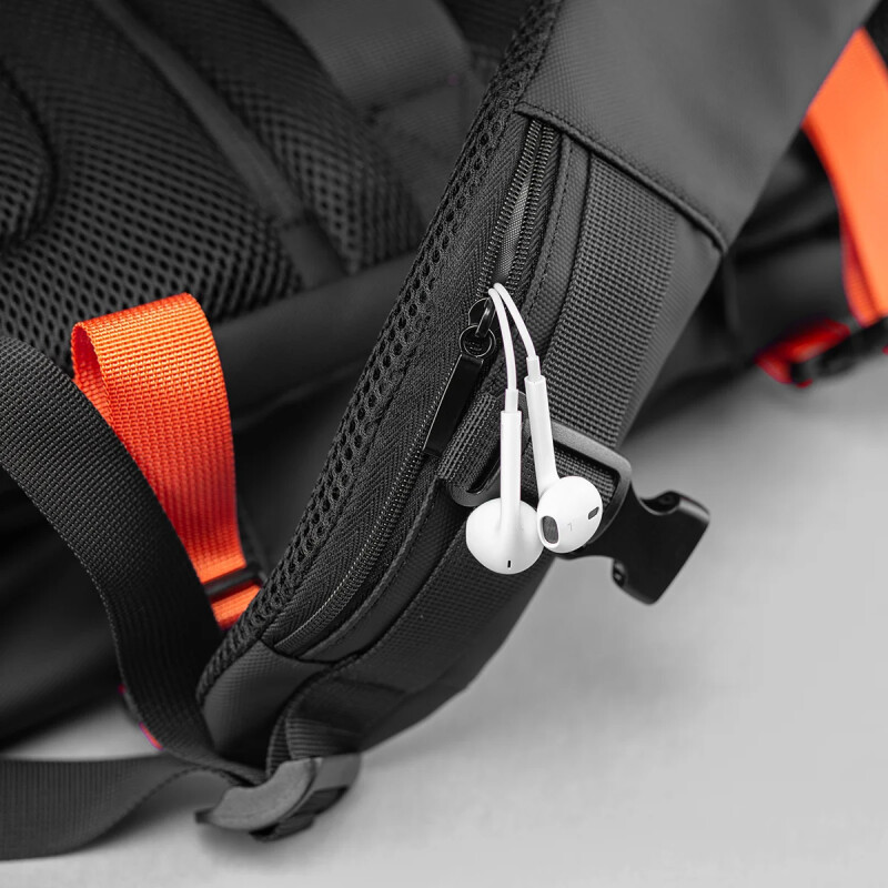 Mochila Cougar Vanguard 17.3" 25L Mochila Cougar Vanguard 17.3" 25L